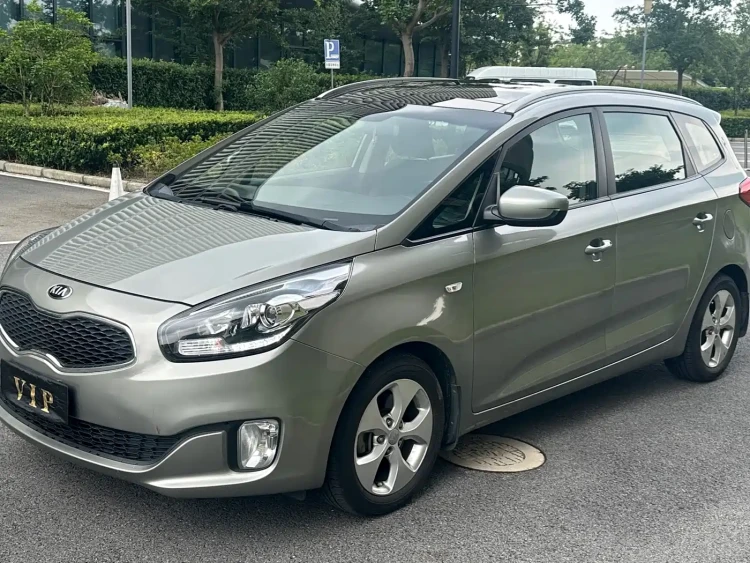 Kia Carens 2013 2.0L 7-seat Auto Standard (China V)