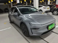 Tesla Model Y 2025 Long Range All-Wheel Drive