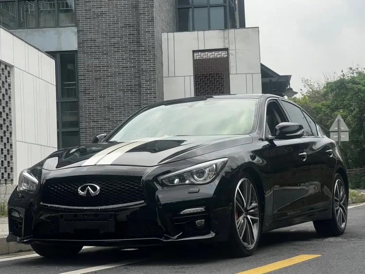 Infiniti Q50L 2015 2.0T Sport