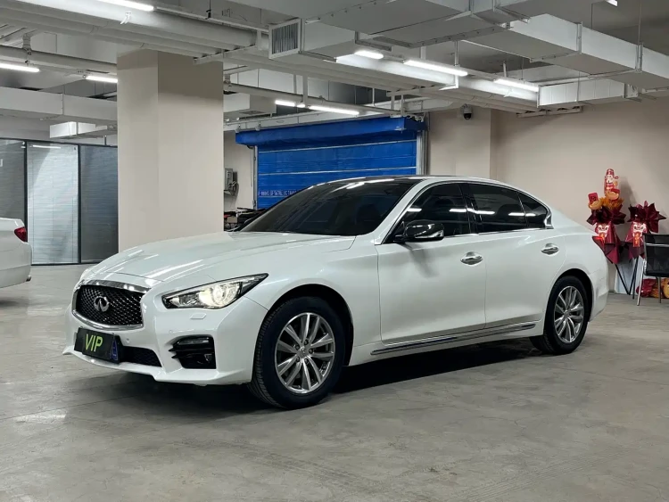 Infiniti Q50L 2016 Model 2.0T Joy Edition