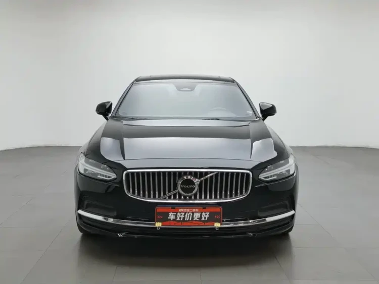 Volvo S90 2023 B5 Intelligent Vision Luxury Edition