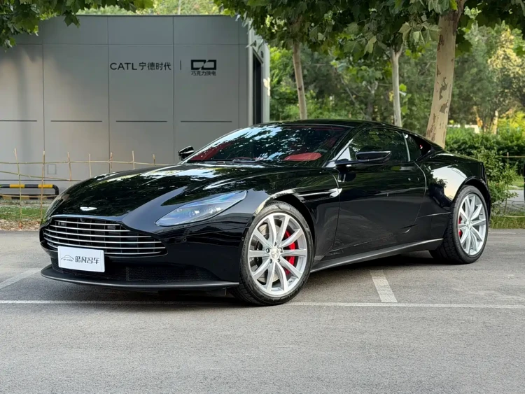 Aston Martin DB11 2019 Model 4.0T V8 Coupe