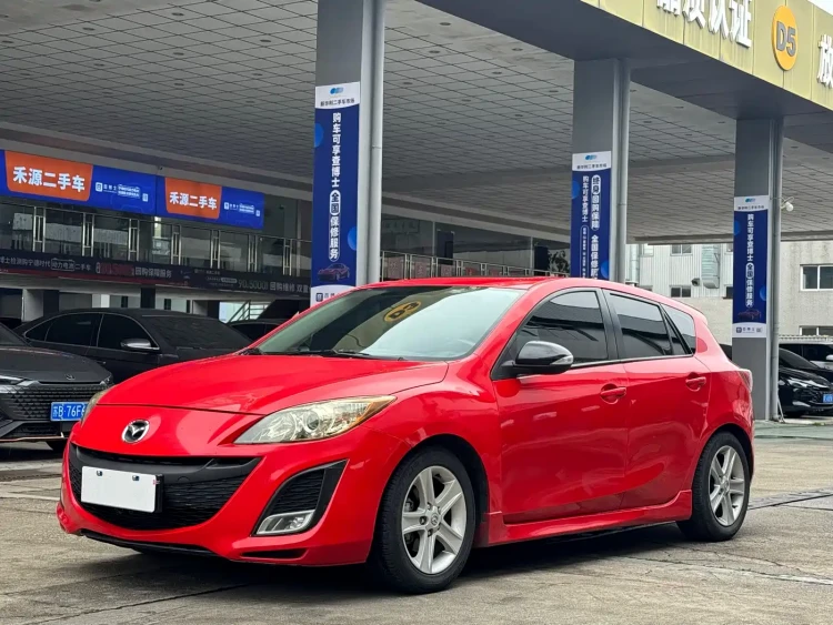 Mazda Mazda3 Axela 2012 Hatchback 2.0L Automatic Luxury
