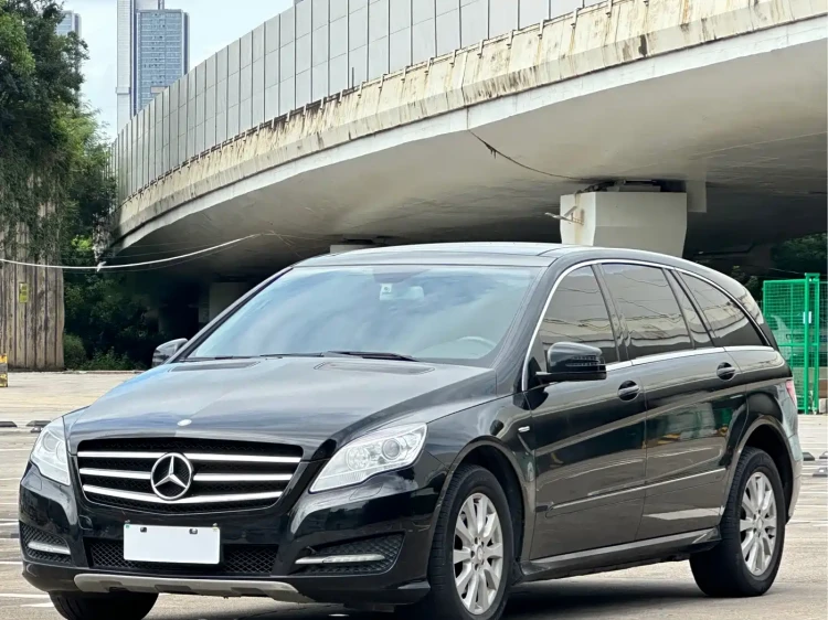 Mercedes-Benz R-Class 2017 R 320 4MATIC Business Collector's Edition