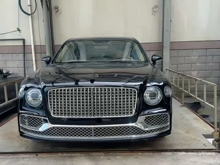 Bentley Flying Spur 2010 6.0T 5-seater Version