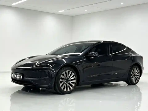 Tesla Model 3 2025 Long Range All-Wheel Drive