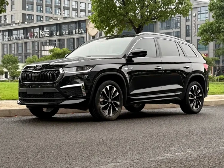 Škoda Kodiaq 2022 TSI330 5-Seater 2WD Luxury Edition