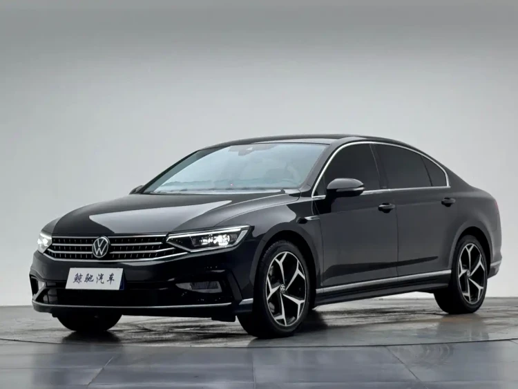 Volkswagen Magotan 2023 Model 2 Million Commemorative Edition 330TSI DSG Luxury