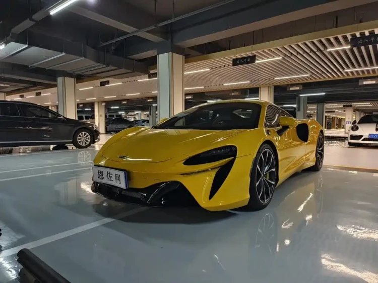 McLaren Artura 2025 3.0T Hybrid Coupe