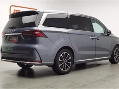 Roewe iMAX8 2022 400TGI Flagship