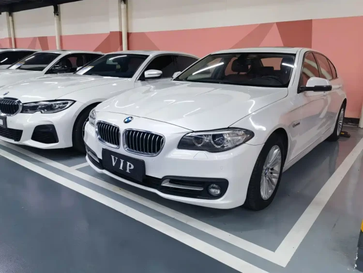 BMW 5 Series 2014 525Li Leading
