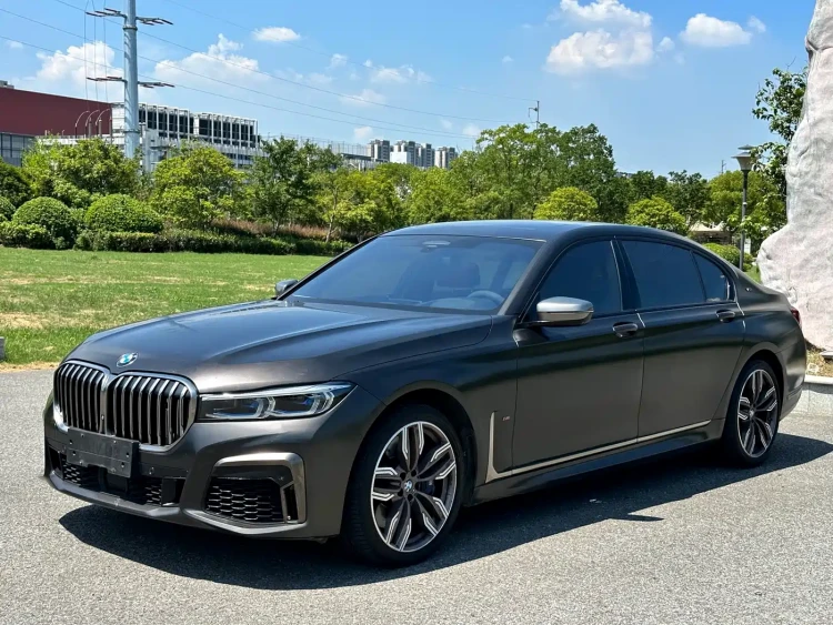 BMW 7 Series 2019 M760Li xDrive V12 Sport Package