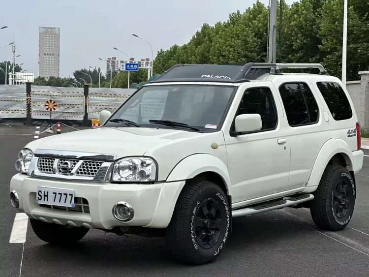 Nissan Paladin 2008 2.4L 4WD Standard