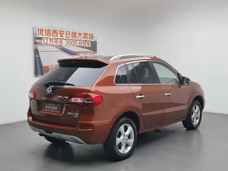 Renault Koleos (Import) 2012 2.5L 4WD Comfort Navigation Edition