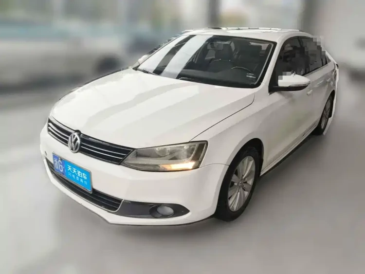 Volkswagen Sagitar 2014 Facelift 1.6L Automatic Comfort