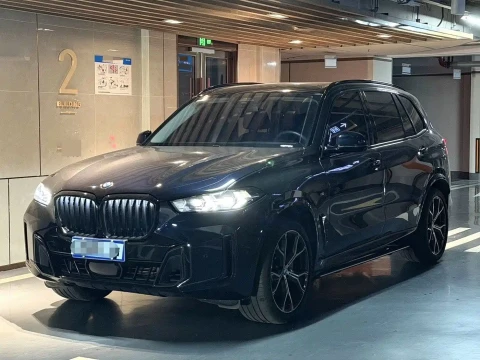 BMW X5 2025 Model xDrive 30Li M Sport Blackout Package