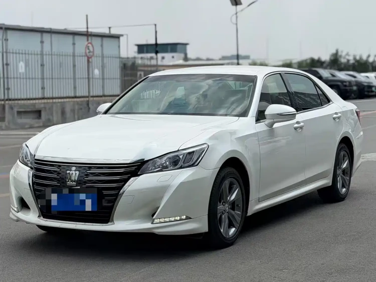 Toyota Crown 2018 2.0T Pioneer Edition