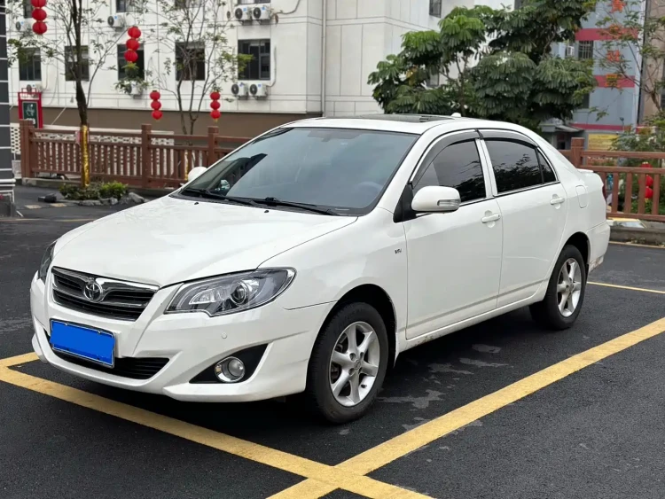 Toyota Corolla 2013 1.6L Automatic Luxury
