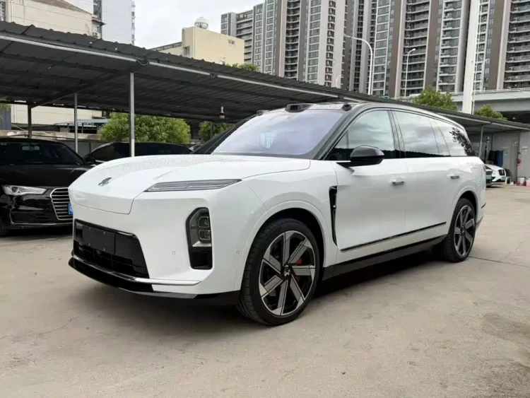NIO ES8 2025 Base Model