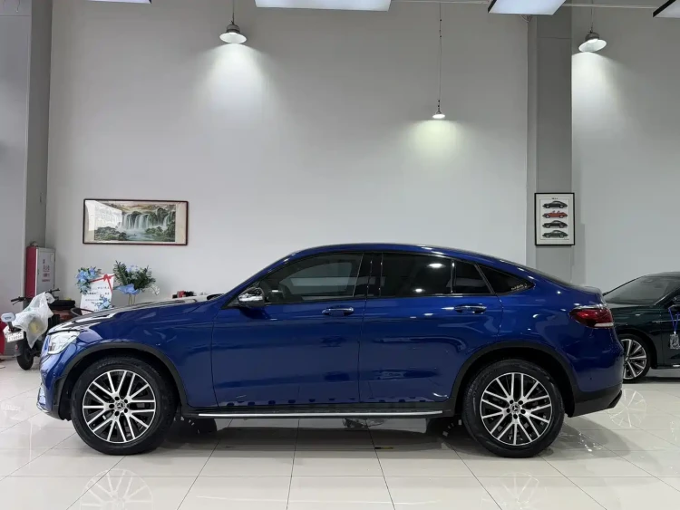 Mercedes-Benz GLC Coupe 2020 GLC 300 4MATIC Coupe SUV