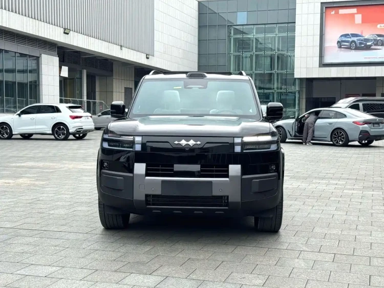 Fang Cheng Bao Titanium 7 2025 190KM All-Wheel Drive Max Edition