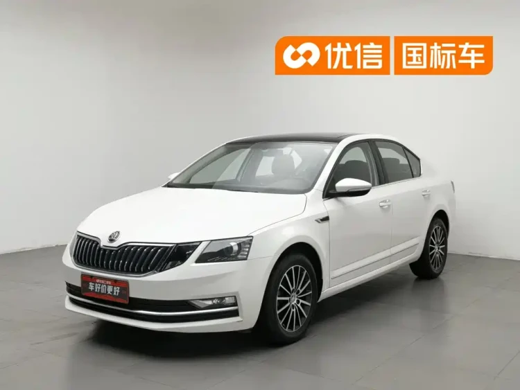 Škoda Octavia 2019 1.5L Automatic Luxury Edition