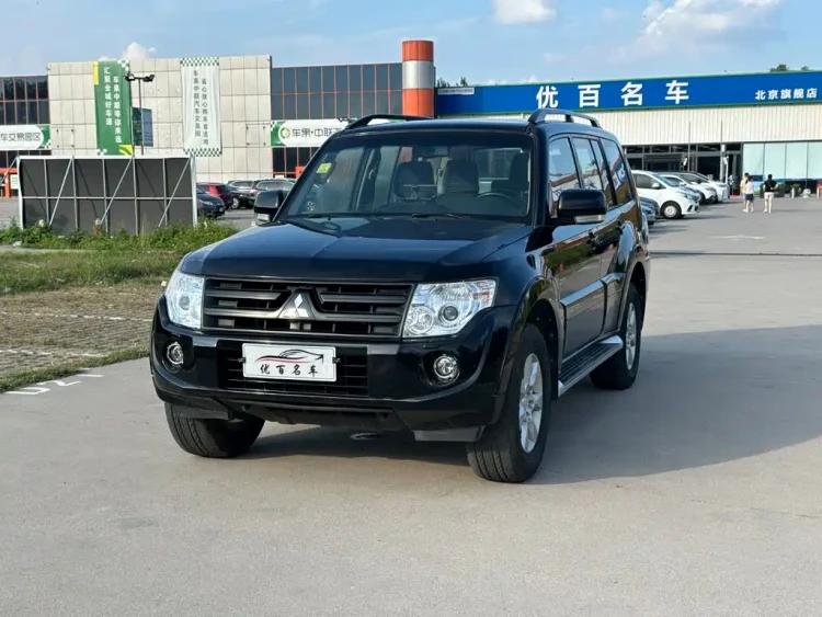 Mitsubishi Pajero (Import) 2014 3.0L Luxury Edition