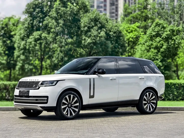 Land Rover Range Rover 2023 3.0 L6 400PS Golden Age 7-Seater Long Wheelbase