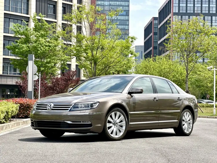 Volkswagen Phaeton 2012 3.6L Premium Custom
