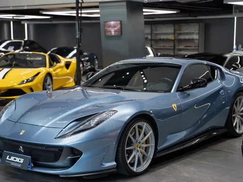 Ferrari 812 2017 6.5L Superfast