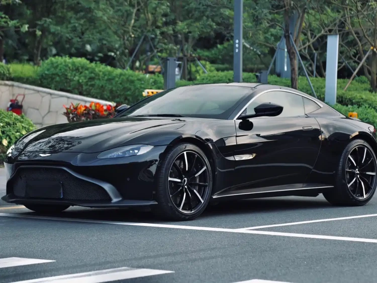 Aston Martin V8 Vantage 2023 4.0T V8 Coupe