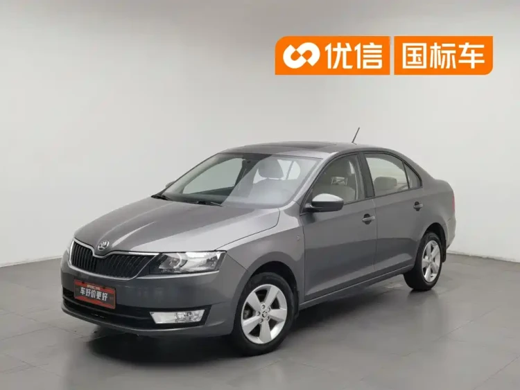 Škoda Rapid 2013 1.6L Manual Smart Selection