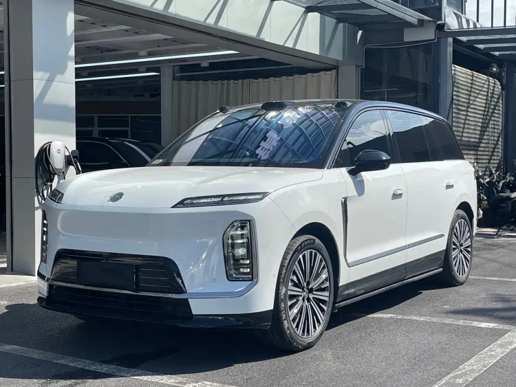 NIO ES9