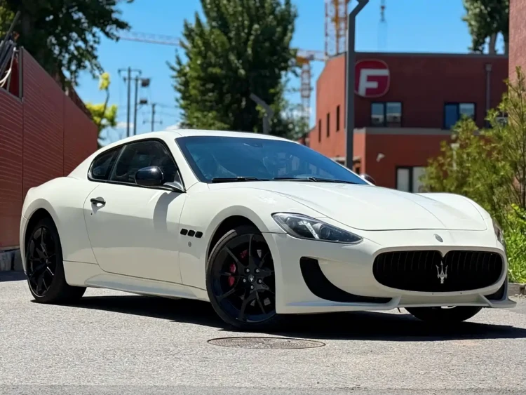 Maserati GranTurismo 2013 4.7L Sport F1