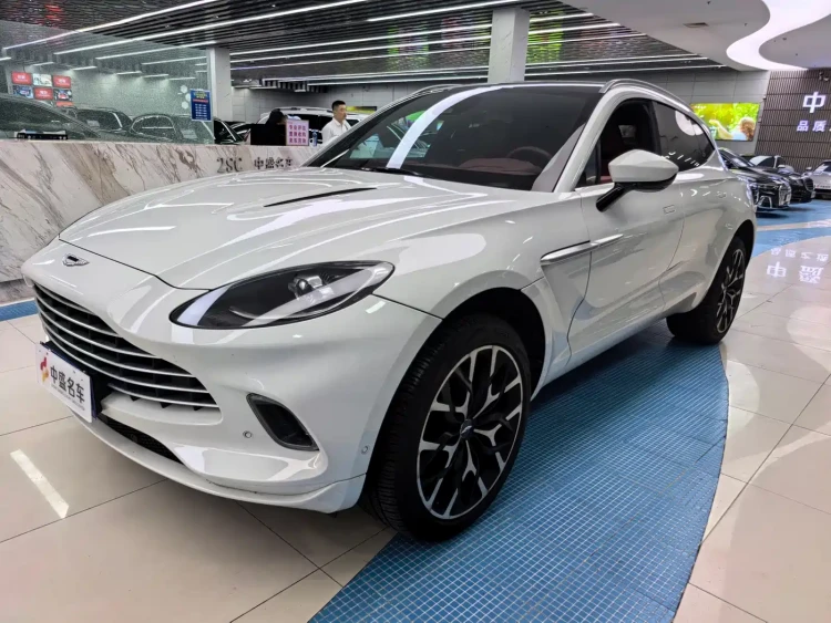 Aston Martin DBX 2021 4.0T V8 Silk Road Splendor