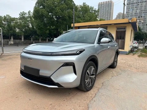 Geely Galaxy Galaxy Starship 7 EM-i 2025 Model 120km Explorer+ Edition