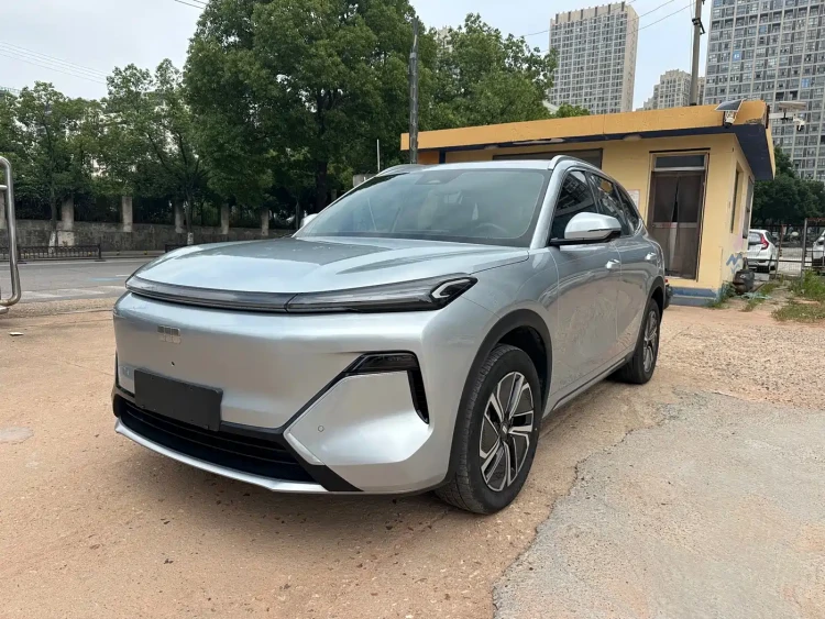 Geely Galaxy Galaxy Starship 7 EM-i 2025 Model 120km Explorer+ Edition