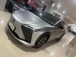 Lexus RZ 2023 450e 4WD Expedition Edition
