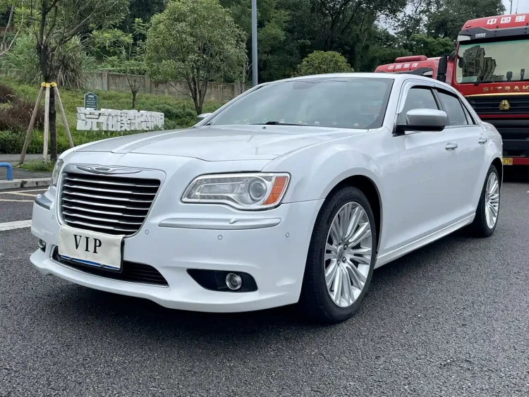 Chrysler 300C (Import) 2014 3.0L Excellence Edition