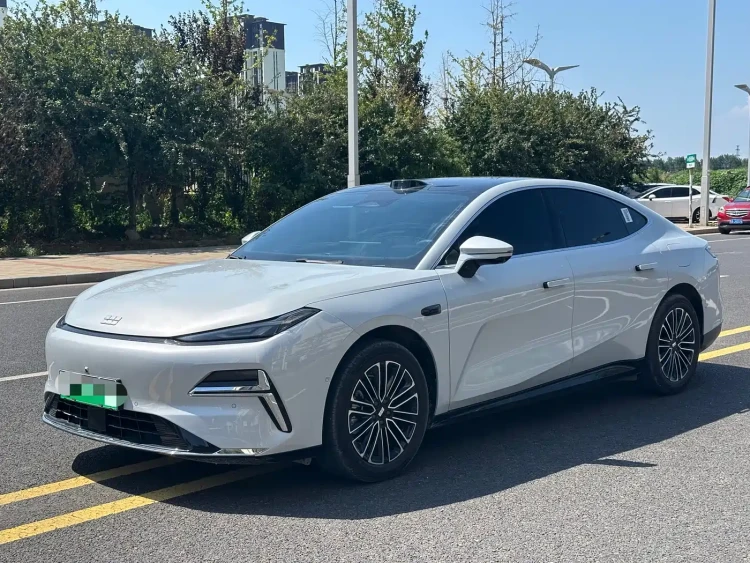 Geely Galaxy Galaxy Xingyao 8