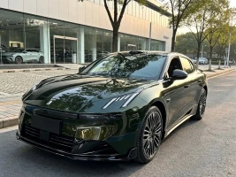 Lynk & Co 10 EM-P 2025 240 AWD Ultra Sport Edition