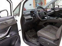SAIC Maxus Maxus G70 2024 2.0T Auto Flagship Edition 6-Seater