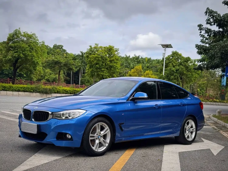 BMW 3 Series GT 2016 328i Design Package