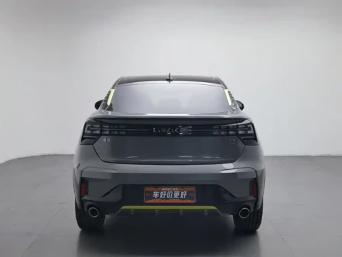 Lynk &amp; Co 05 2020 2.0TD 2WD Shine Halo