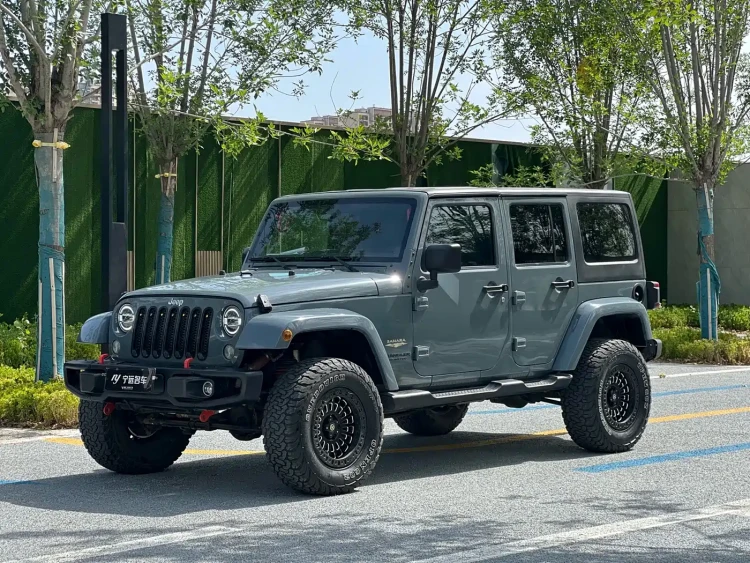 Jeep Wrangler 2015 3.0L Sahara 4-Door Comfort Edition
