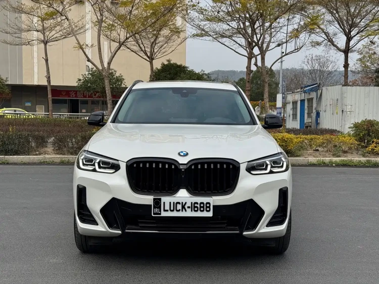 BMW X3 2023 xDrive30i Leading M Night Package