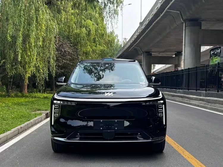 IM Motors IM LS9 2026 Model 52kWh Base Version