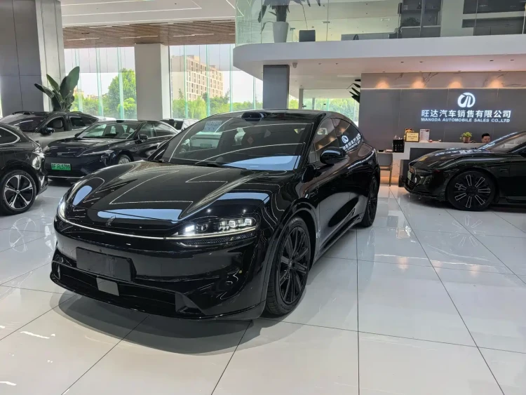 Zhijie Luxeed R7