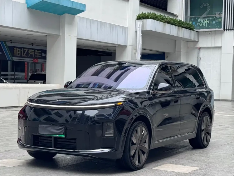 Li Auto Li Xiang L9 2026 Base Model