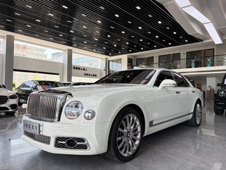 Bentley Mulsanne 2017 6.8T Long Wheelbase